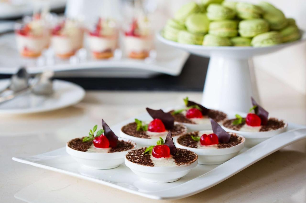 Radisson Blu Hotel & Convention Centre Κιγκάλι Εξωτερικό φωτογραφία A dessert